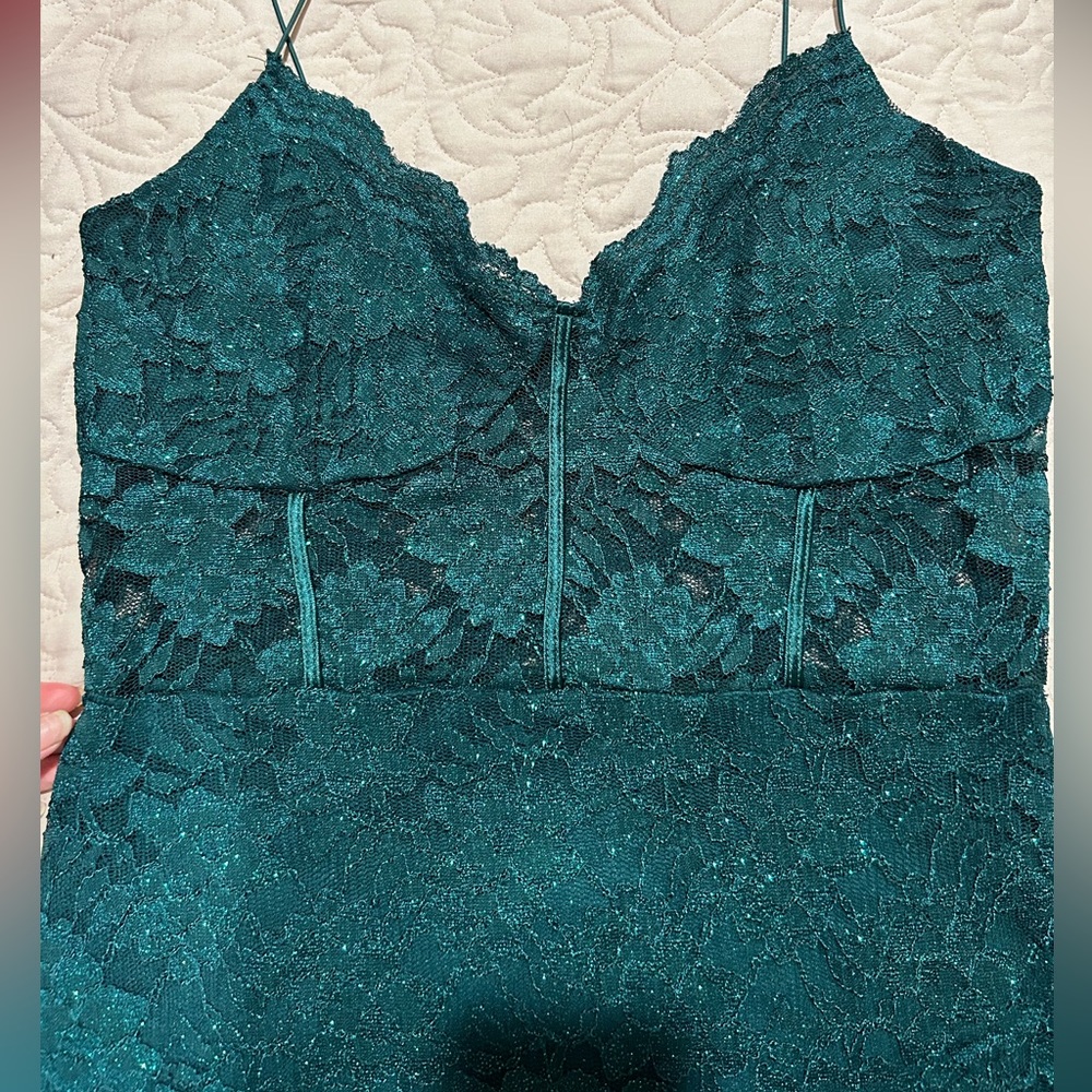 Windsor Adelaide Formal Glitter Lace Slit Long Dress.Size XL Color:Hunter Green - Picture 3 of 6